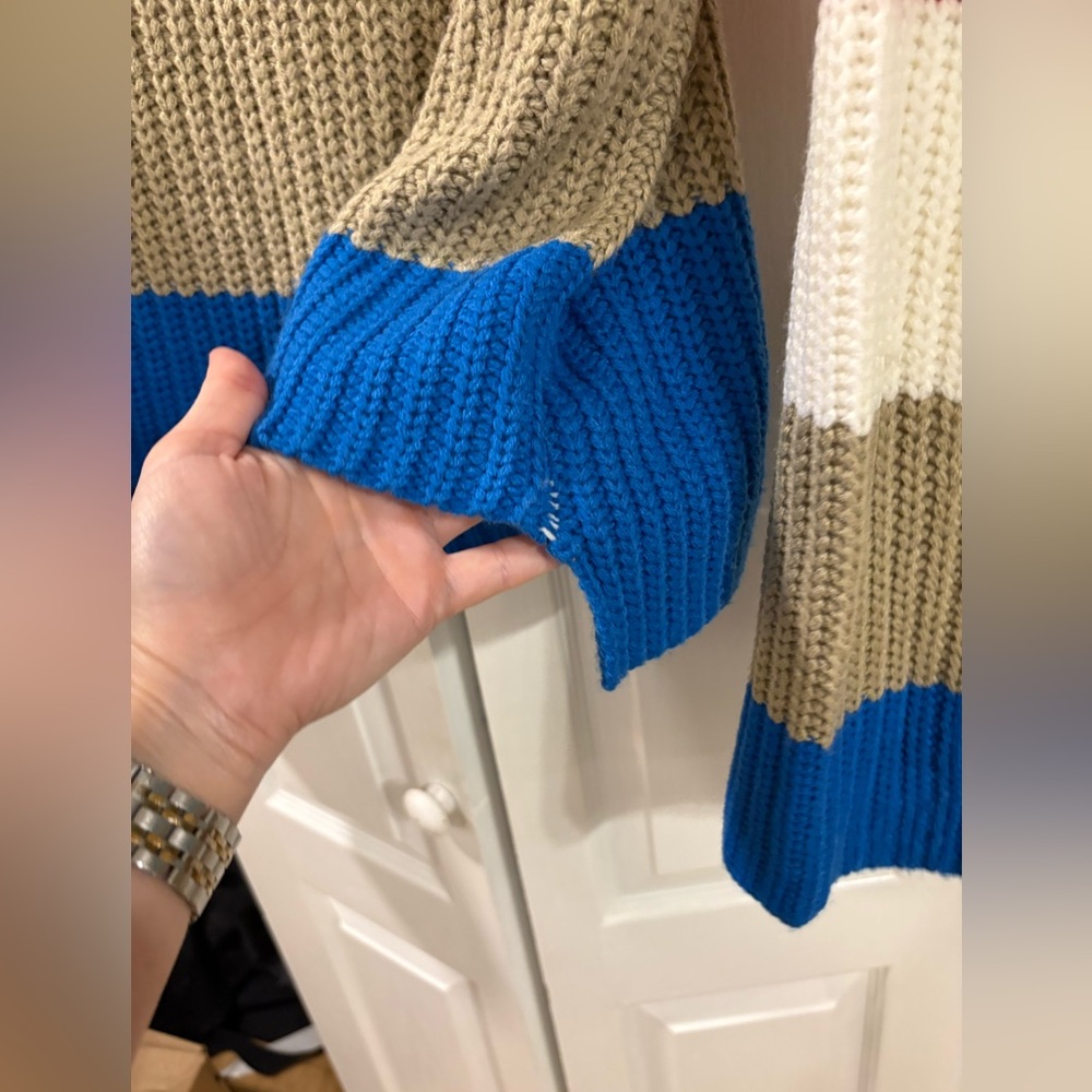 Scripted Colorblock Chunky Knit Sweater | Bold Stripe | High Low Hem - Picture 4 of 10